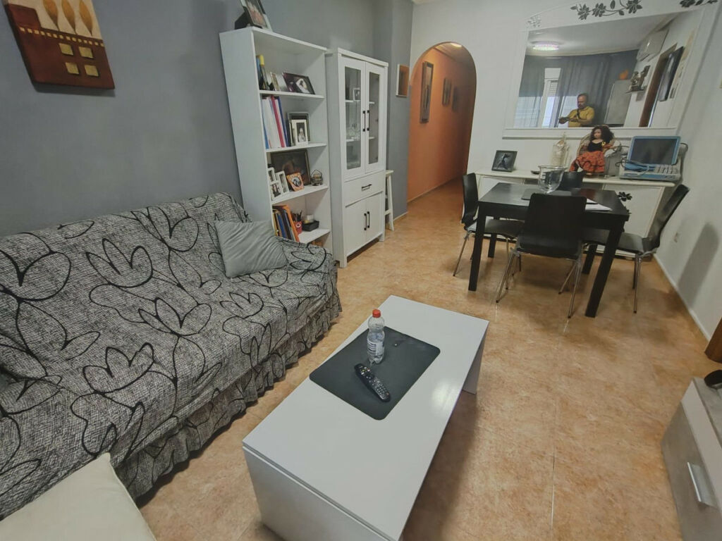 Middle Floor Apartment Torrevieja Alicante - image 11