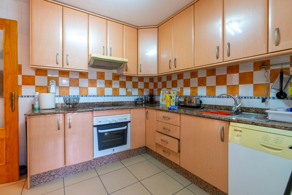 Ground Floor Apartment El Campello Alicante - image 11