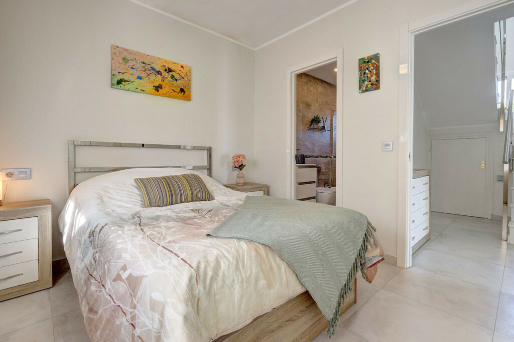 Detached Villa Torreblanca Málaga - image 13