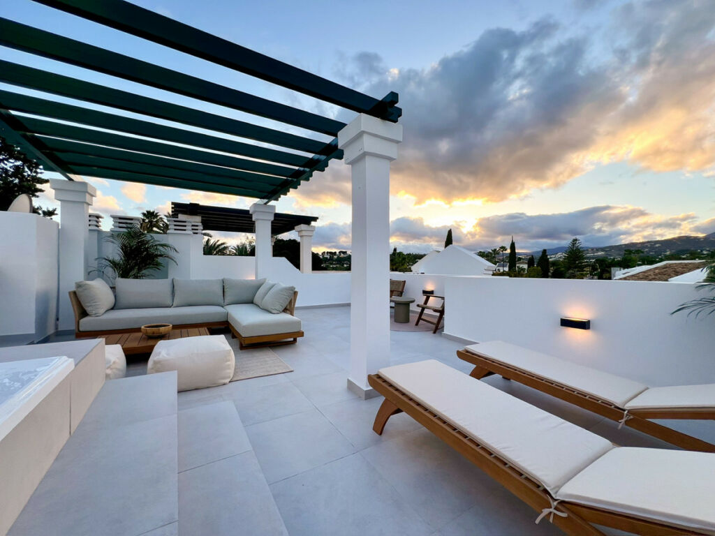 Penthouse Duplex Nueva Andalucía Málaga - image 12