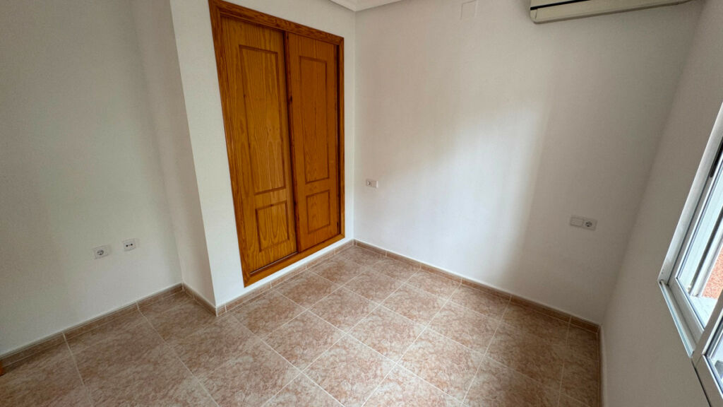 Detached Villa Algorfa Alicante - image 12