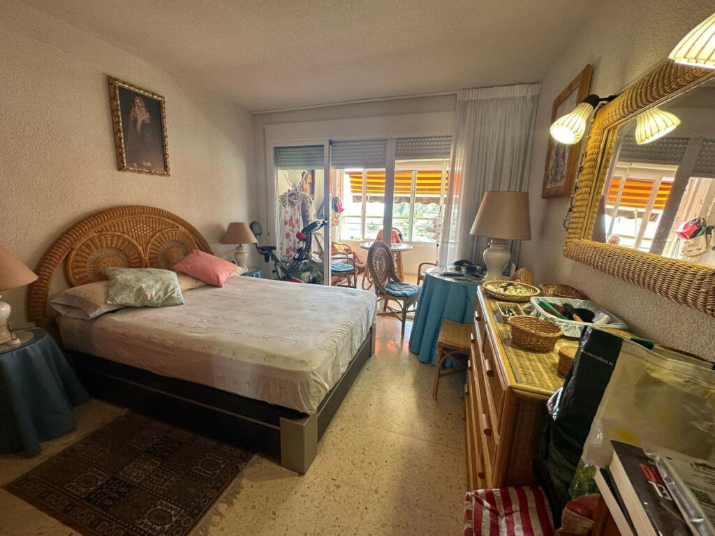 Middle Floor Apartment Benidorm Alicante - image 11