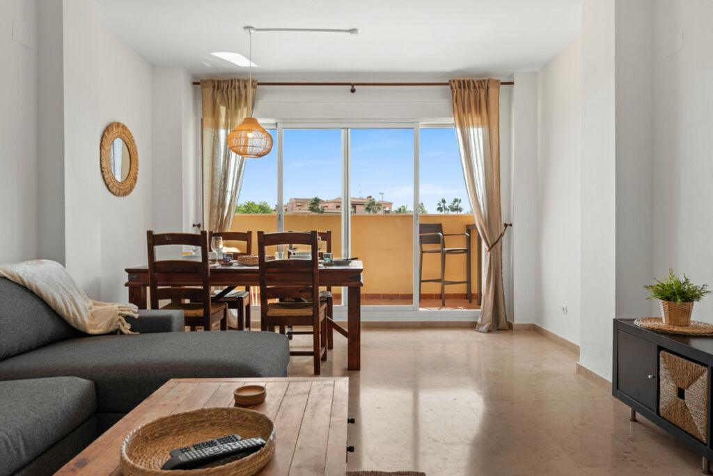 Middle Floor Apartment La Cala Málaga - Bild 11