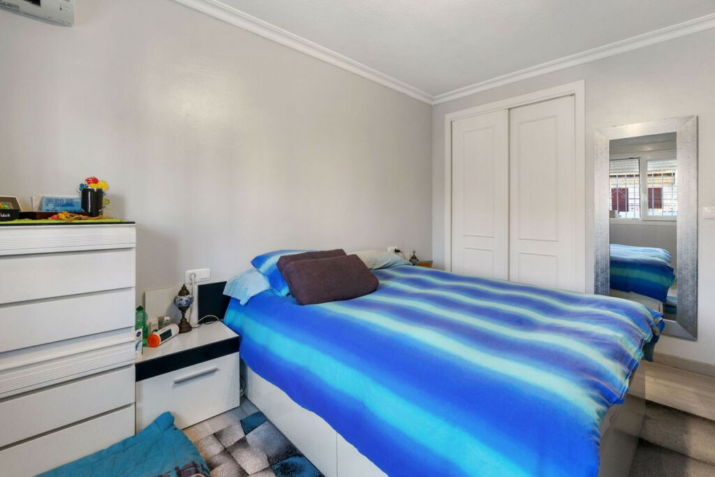 Townhouse Torrevieja Alicante - image 11
