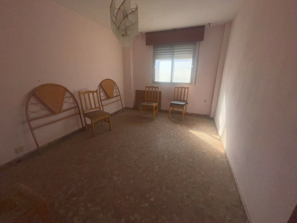 Middle Floor Apartment Estepona Málaga - image 11