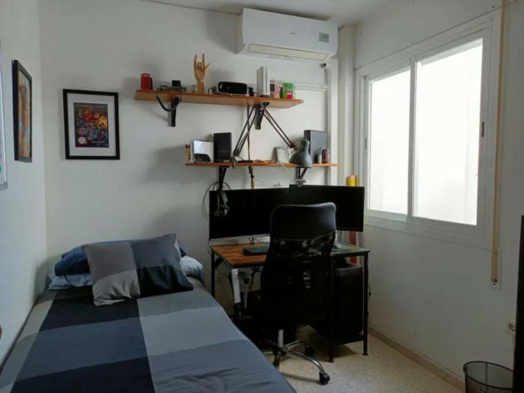 Townhouse Guadiaro Cádiz - image 11