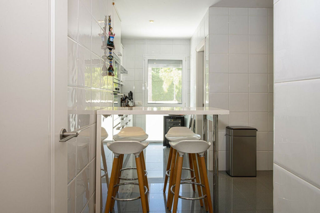 Ground Floor Apartment Nueva Andalucía Málaga - image 11