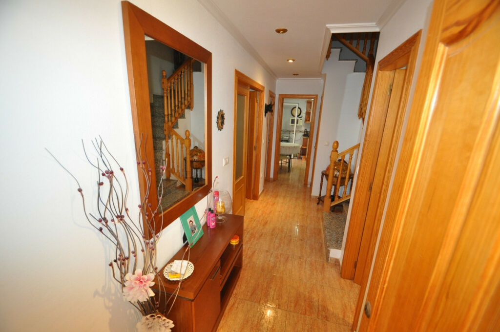Townhouse Pinoso Alicante - image 11