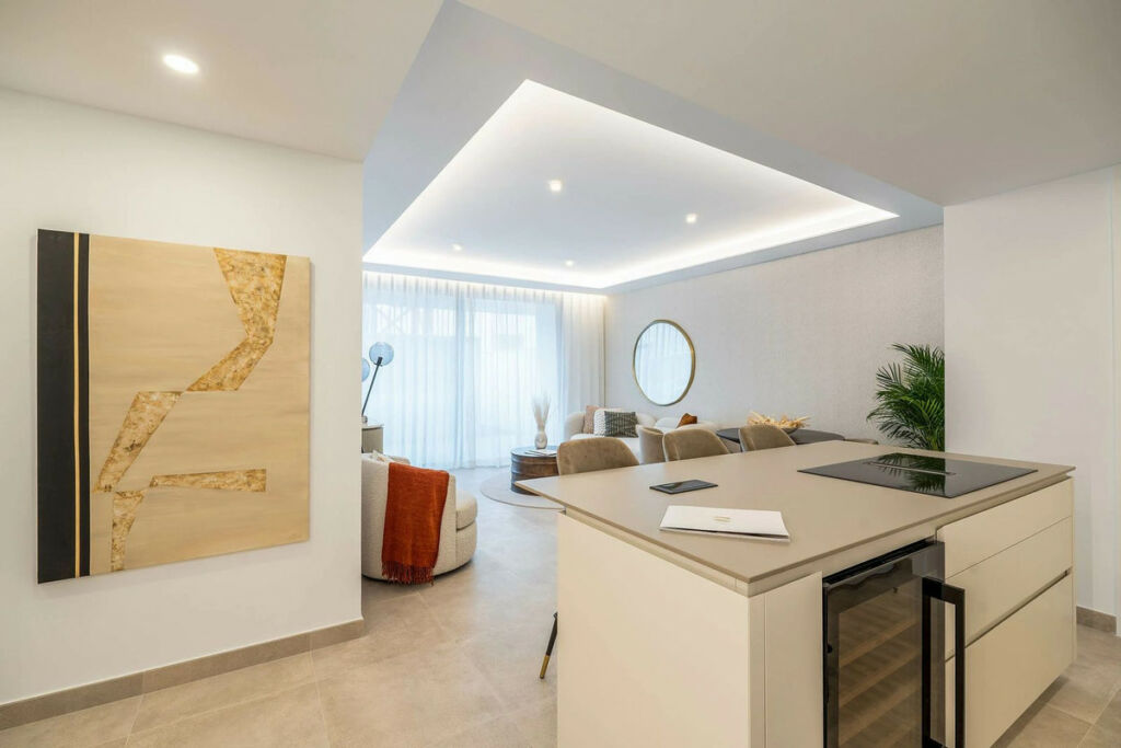 Middle Floor Apartment Fuengirola Málaga - image 11