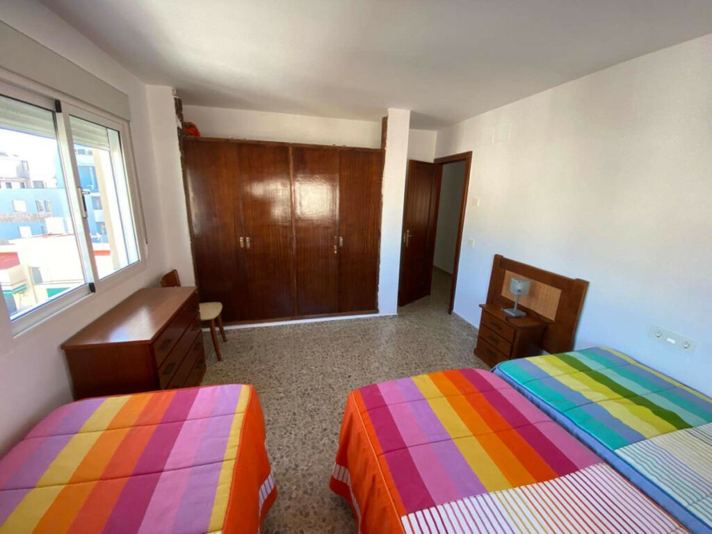 Middle Floor Apartment Fuengirola Málaga - image 11