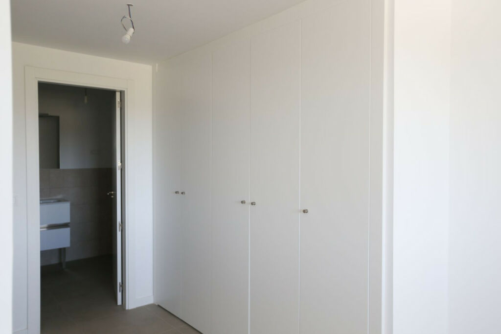 Middle Floor Apartment Los Alamos Málaga - image 11