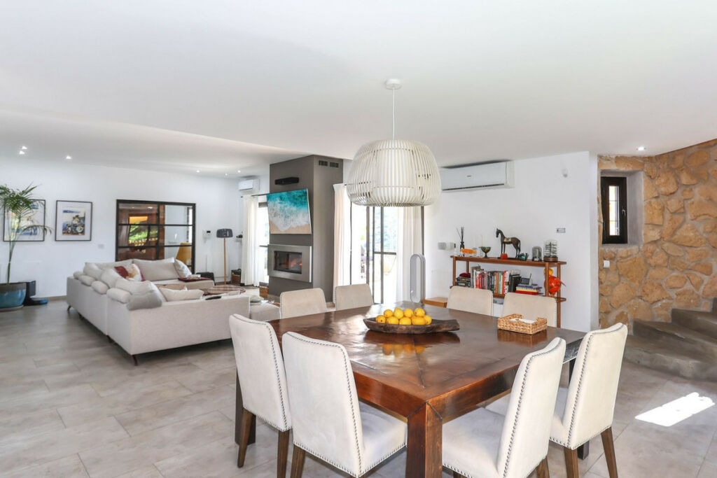 Detached Villa Monda Málaga - image 10