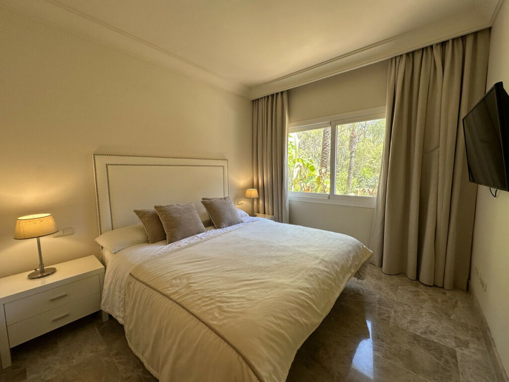 Ground Floor Apartment Nueva Andalucía Málaga - image 11
