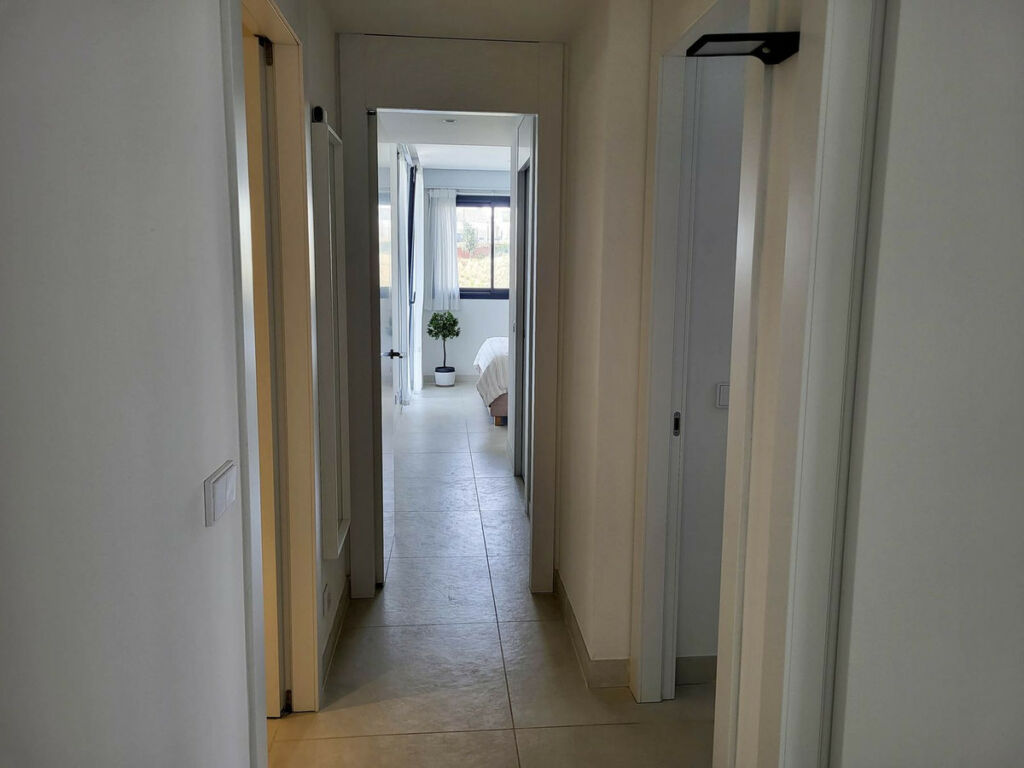Middle Floor Apartment Fuengirola Málaga - image 11