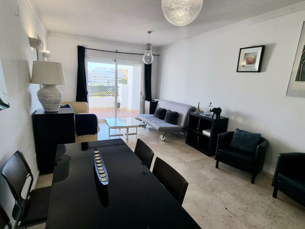 Middle Floor Apartment Puerto Banús Málaga - image 11