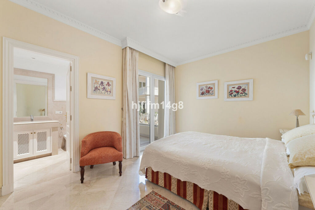 Ground Floor Apartment Nueva Andalucía Málaga - image 12
