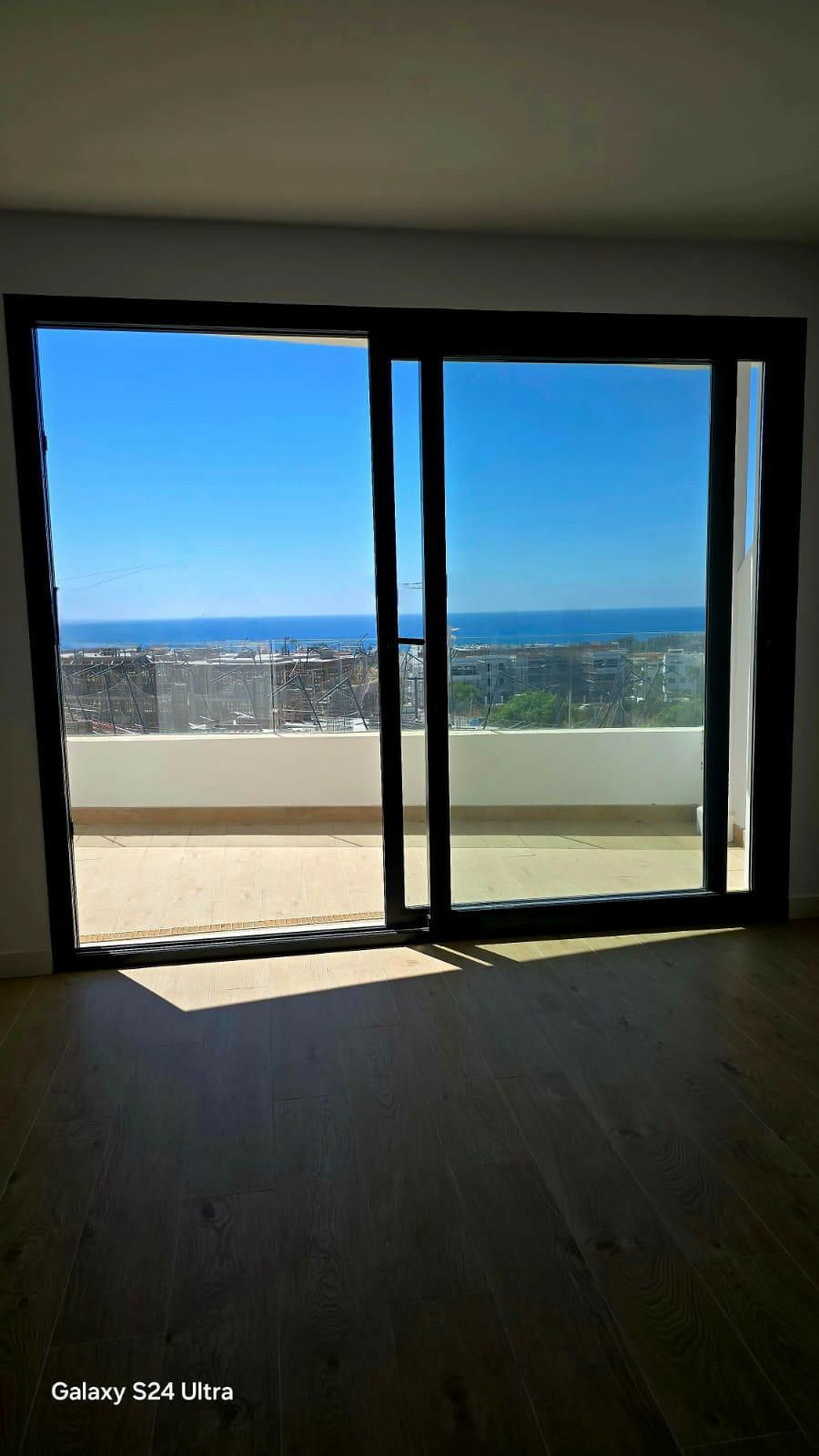 Middle Floor Apartment Estepona Málaga - image 16