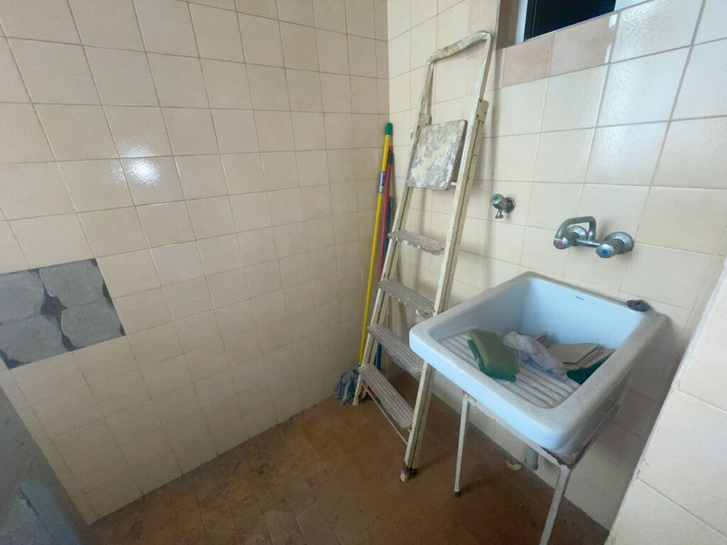 Middle Floor Apartment Estepona Málaga - image 12