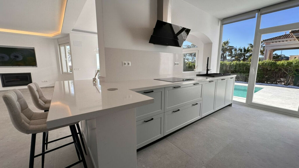 Detached Villa La Duquesa Málaga - image 12