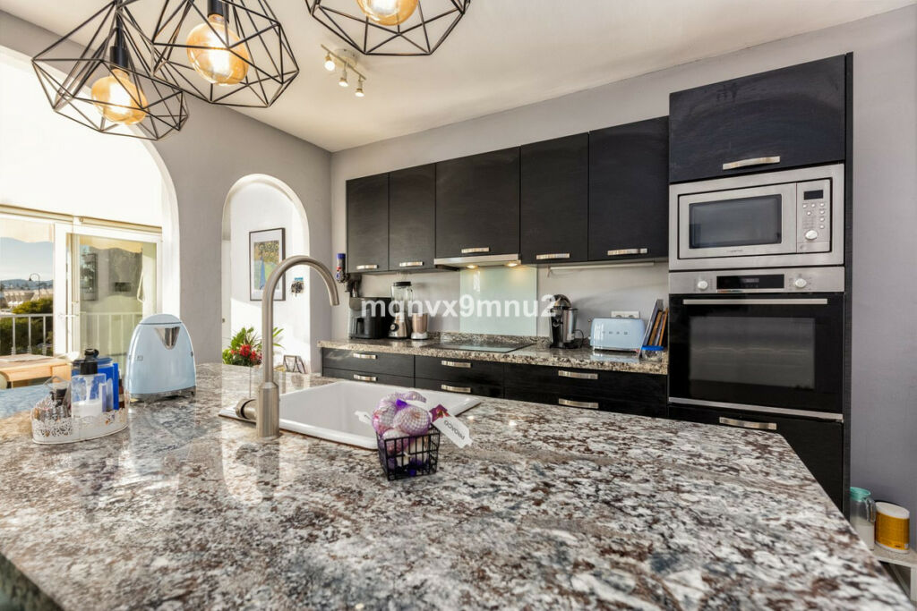 Detached Villa El Chaparral Málaga - image 15