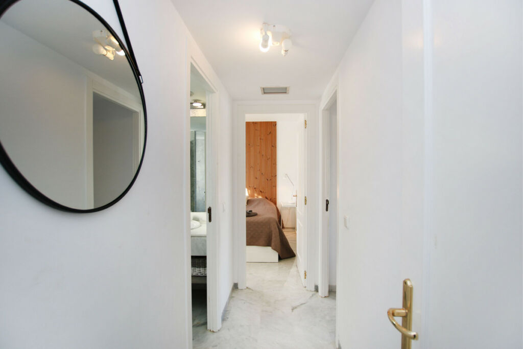 Penthouse Duplex Nueva Andalucía Málaga - image 12