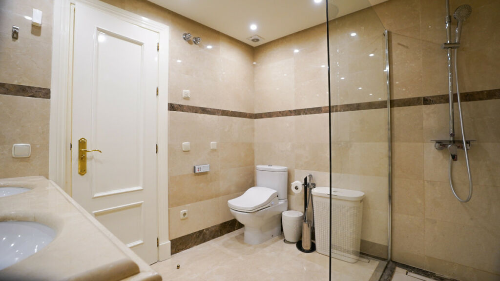 Penthouse Puerto Banús Málaga - image 12