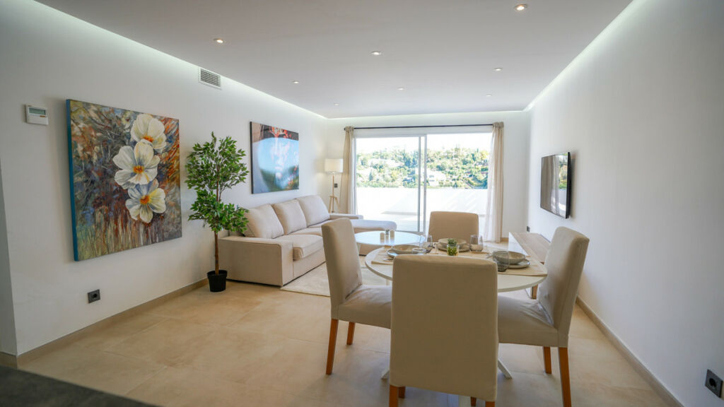 Middle Floor Apartment Benahavís Málaga - image 12