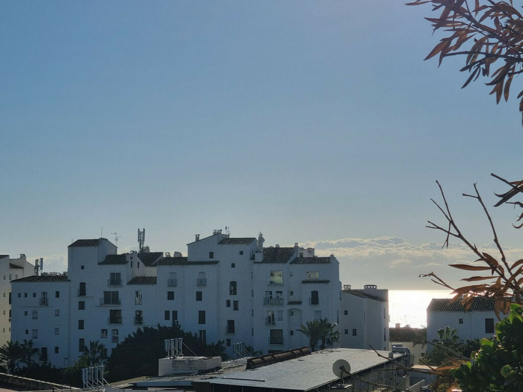 Middle Floor Apartment Puerto Banús Málaga - image 12