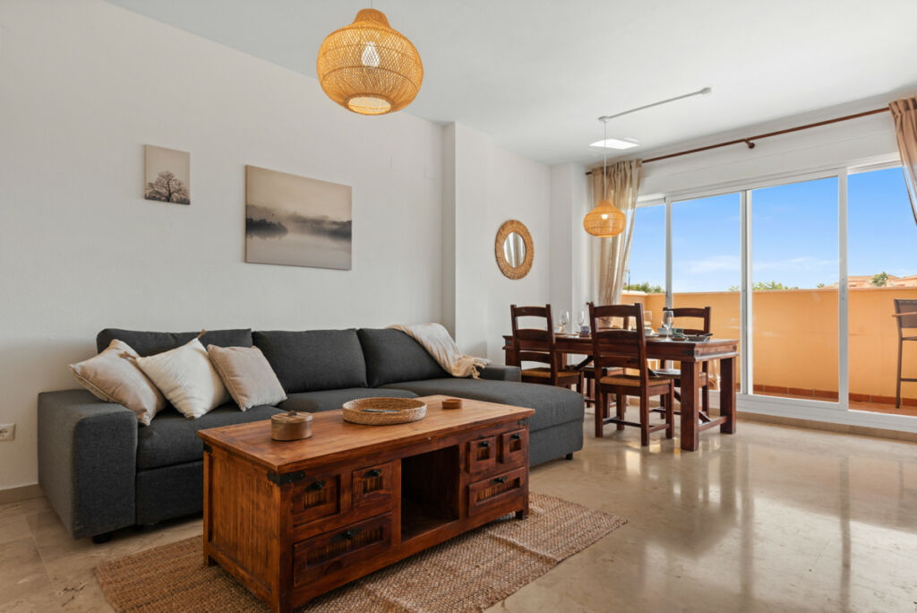 Middle Floor Apartment La Cala Málaga - Bild 12