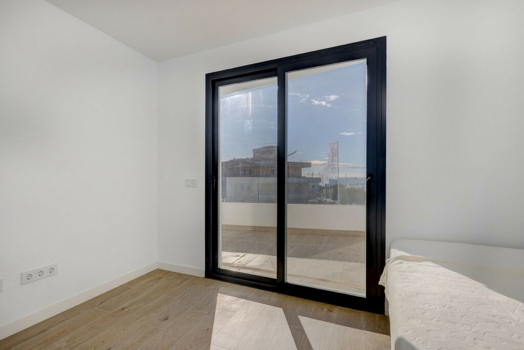 Middle Floor Apartment Estepona Málaga - image 12