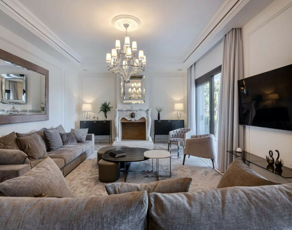 Detached Villa Sierra Blanca Málaga - image 12