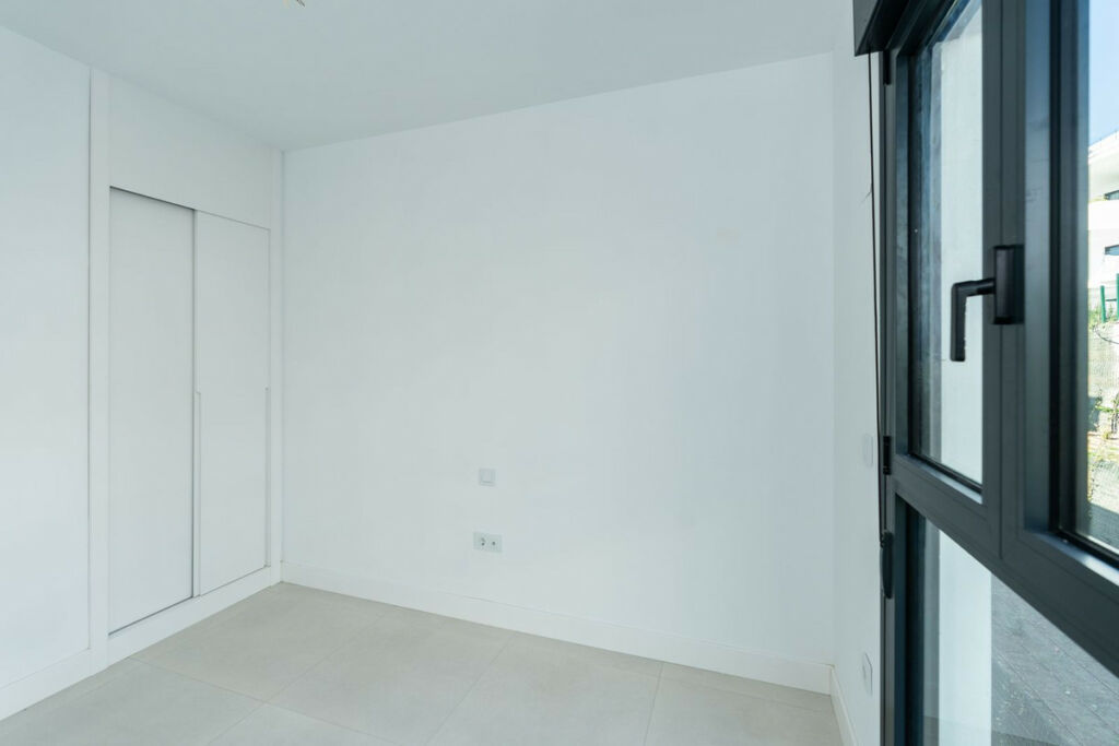 Middle Floor Apartment Fuengirola Málaga - image 12