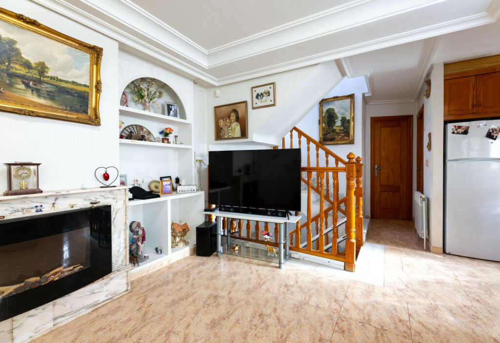 Detached Villa Los Altos Alicante - image 12
