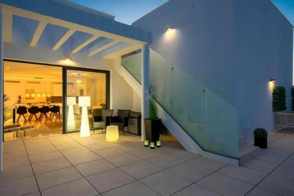 Penthouse Duplex La Cala Málaga - image 12