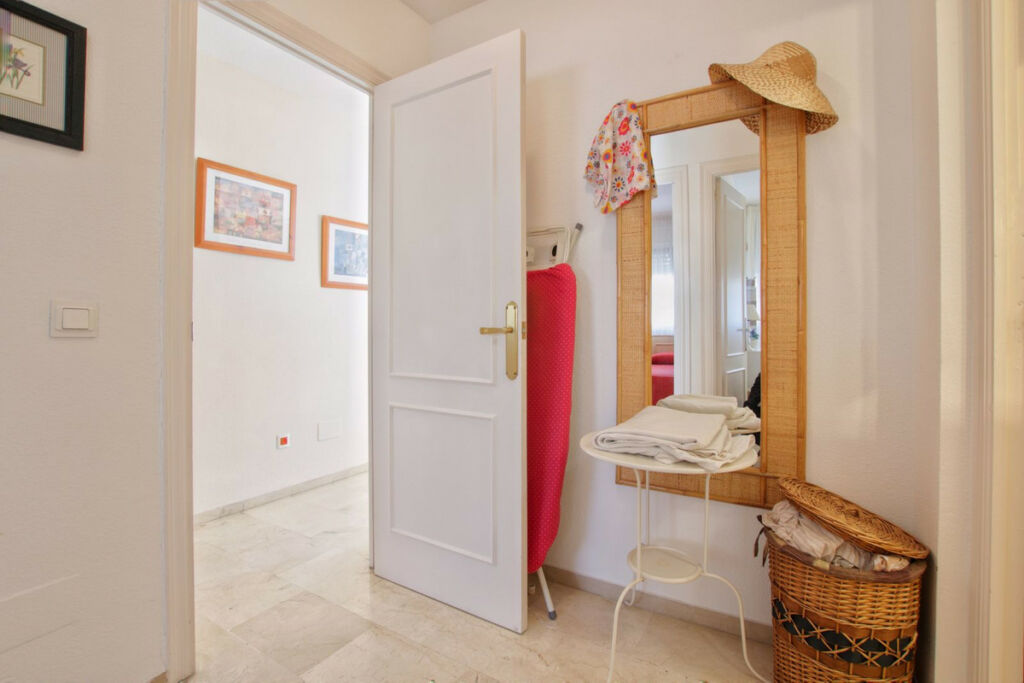 Middle Floor Apartment Torrenueva Málaga - image 12