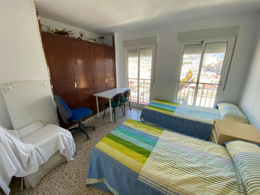 Middle Floor Apartment Fuengirola Málaga - image 12