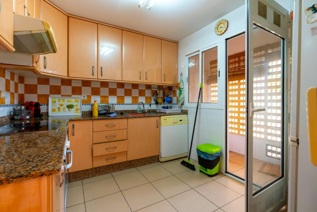 Ground Floor Apartment El Campello Alicante - image 12