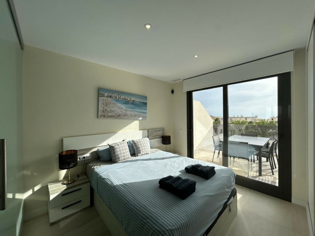 Middle Floor Apartment Finestrat Alicante - image 13