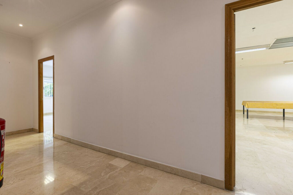 Warehouse Marbella Málaga - image 13