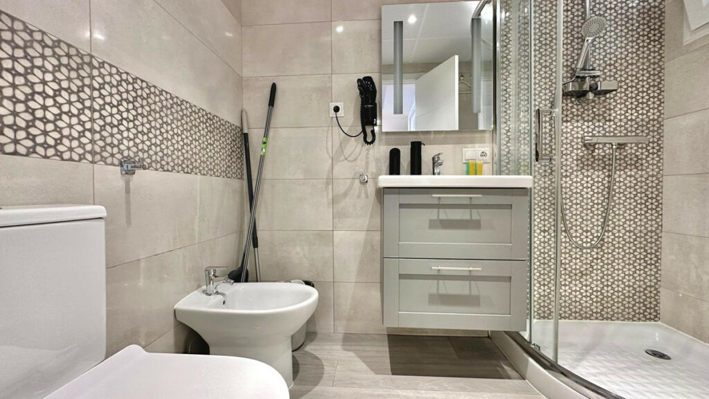 Middle Floor Apartment Benidorm Alicante - image 13