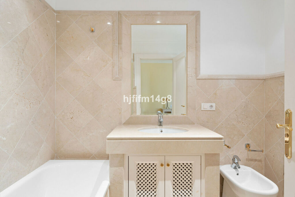 Ground Floor Apartment Nueva Andalucía Málaga - image 13