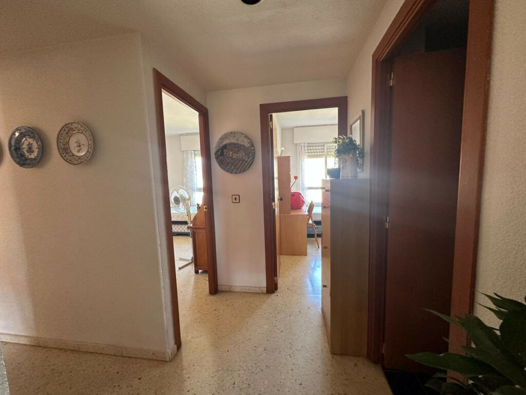Middle Floor Apartment Benidorm Alicante - image 13