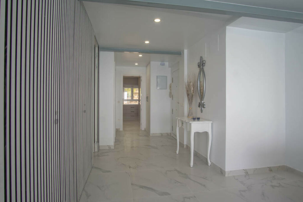 Middle Floor Apartment Benidorm Alicante - image 13