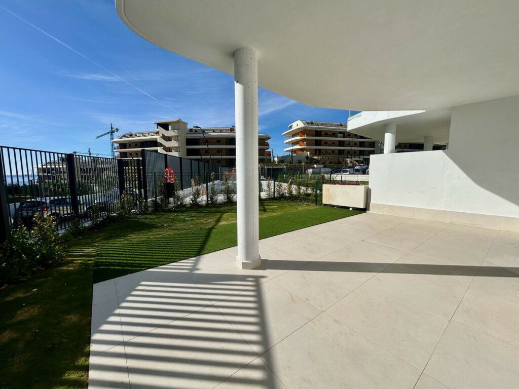 Ground Floor Apartment Fuengirola Málaga - image 9