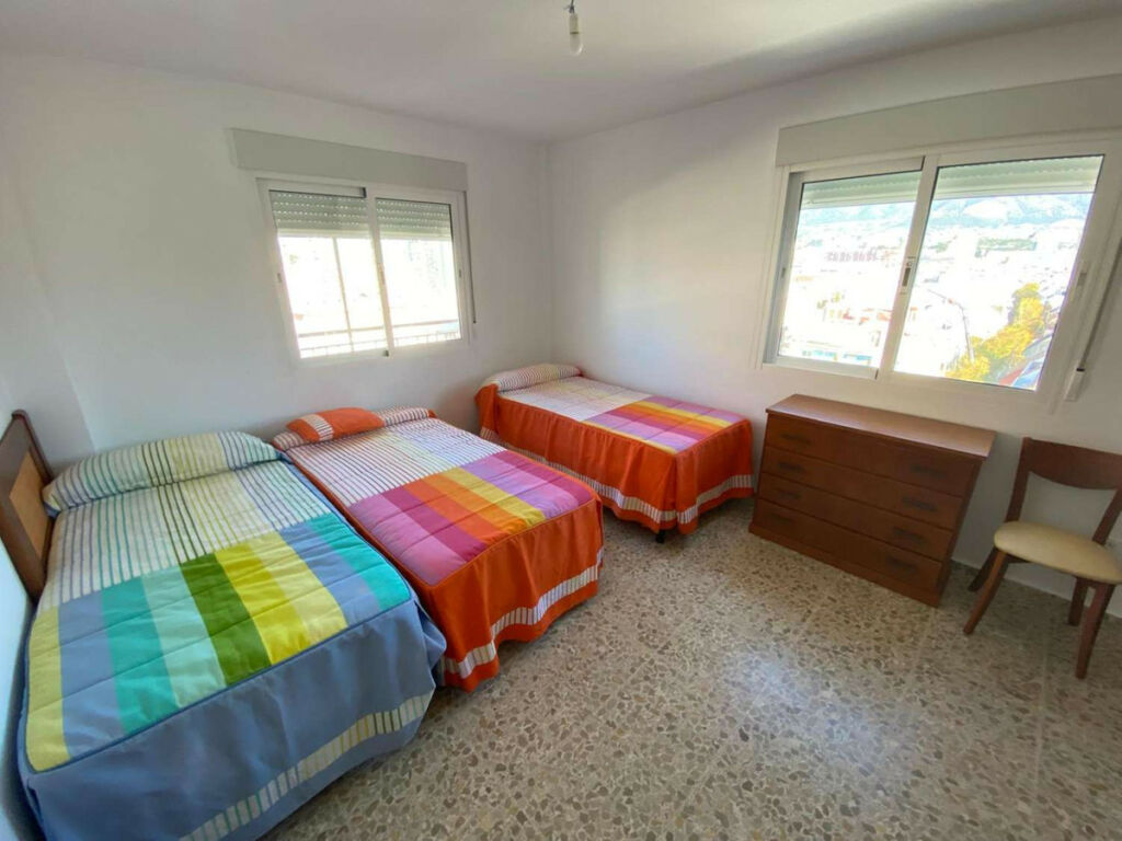 Middle Floor Apartment Fuengirola Málaga - image 13