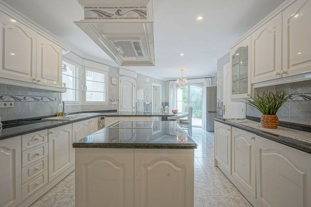Detached Villa Javea Alicante - image 13