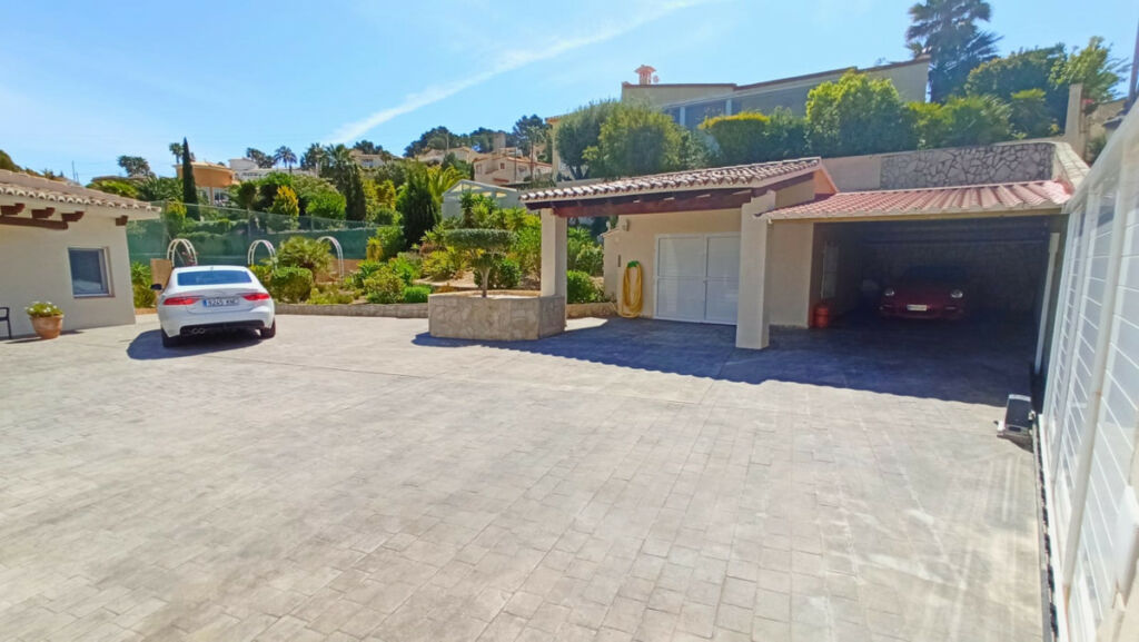 Detached Villa Calpe Alicante - image 13