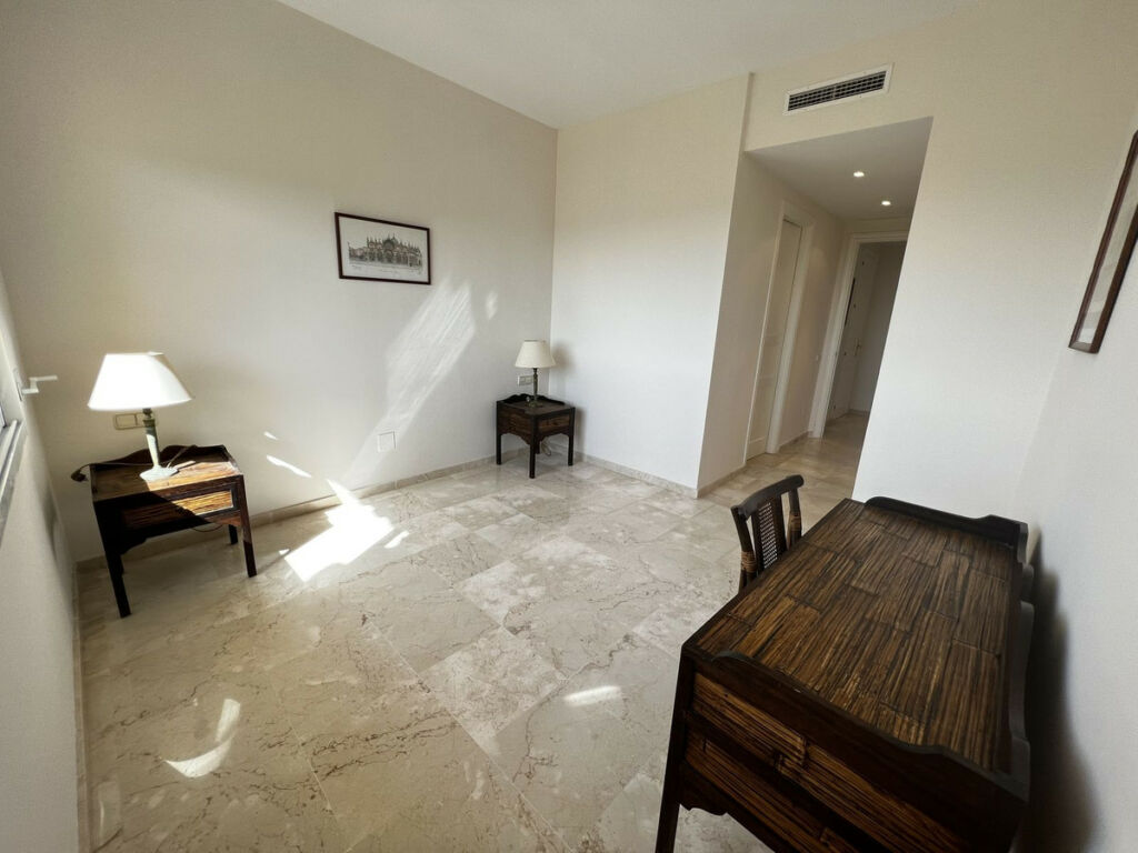 Middle Floor Apartment Elviria Málaga - image 13