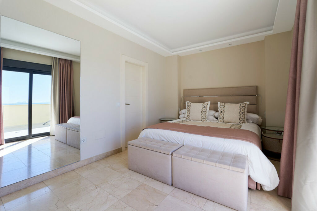 Penthouse Estepona Málaga - image 12