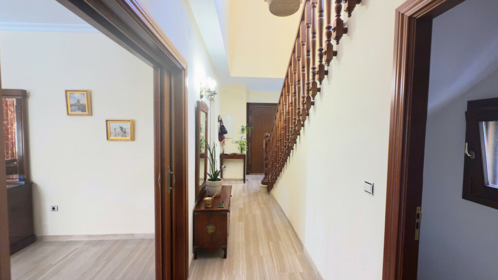 Detached Villa Antequera Málaga - image 13